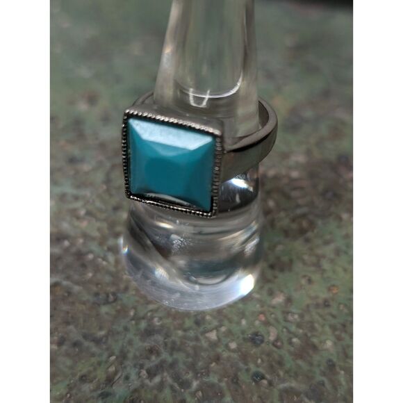 Vintage Statement Ring – Turquoise-Style Stone – Size 6 – Ornate Costume Jewelry - Picture 1 of 3